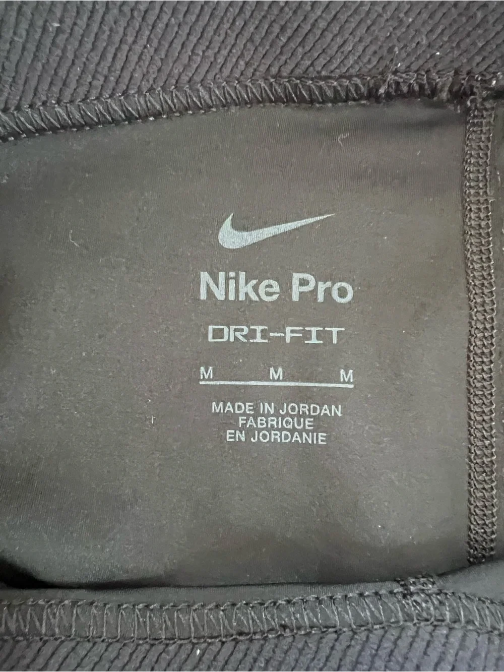 Nike sleek black
